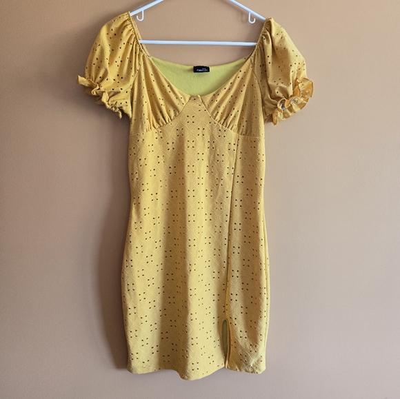 Rue21 Dresses & Skirts - Rue21 Lined Dress With Hole Pattern & Ruffle Sleeves & a Form Fit, S?